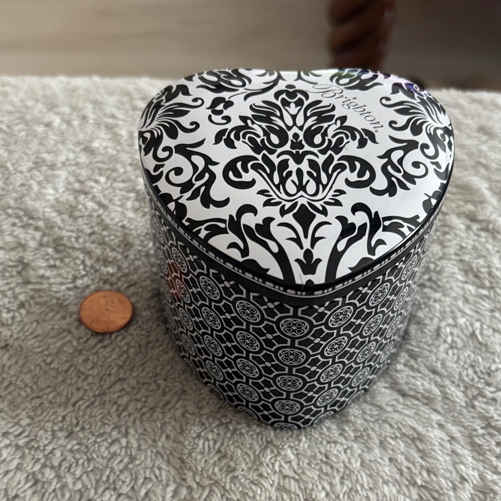 Brighton Elegant Black and White Heart tin Box